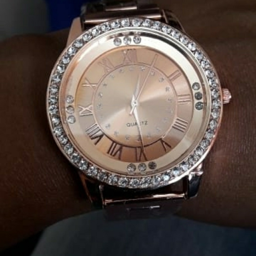 Vansvar Rose Gold Watch Luxury Women Dress Rhinest - Picture 3 of 3